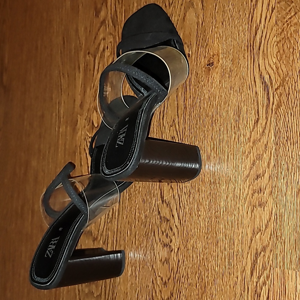 Shoes - Picture 4 of 4